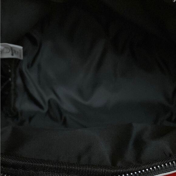 HELLO KITTY SANRIO x The Crème Shop Large White Cosmetic Bag NWT - Picture 4 of 5